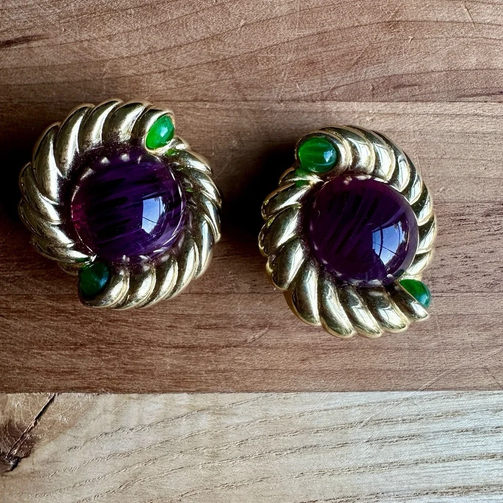 VTG Jewels of India Clip Earrings 1.1 Inch Gripoix Red Purple Green Glass Gold